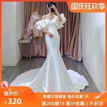 2021 New temperament simple tour Korean style Princess wind out yarn tail shoulder satin light Wedding Bride