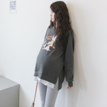 Pregnant Womens Spring and Autumn long sleeve T-shirt fake two-piece set fashion cartoon pregnant womens sweater cotton autumn coat