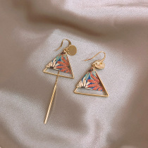 National Wind China Wind Earrings Brief Temperament Long-Flow Su Asymmetrical Ear Pendant Retro Carved floral earring Jewelry Accessories