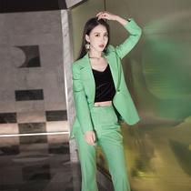The first nine studios with fashionable real wear female president high-end business suit suit suit white collar suit female