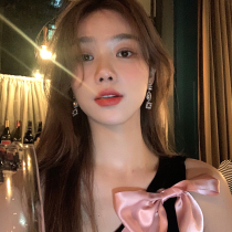 Chaebol daughter stud earrings girls unique niche design high-end atmosphere temperament earrings ear clips without ear holes