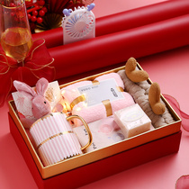 Creative gifts for newlyweds Birthday wedding gifts for boyfriend and girlfriend best friend housewarming gift gift box
