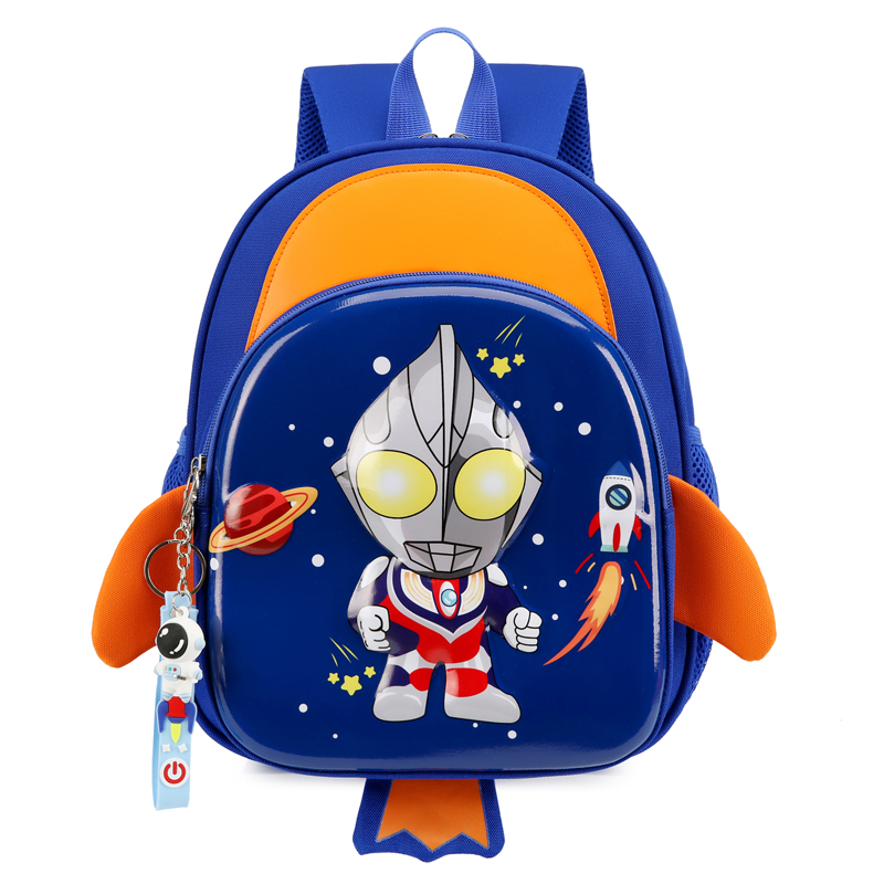 日本の小さなバックパックかわいい漫画幼稚園脊椎保護ランドセル上級少年ウルトラマン女の赤ちゃんバックパック小さなバッグ