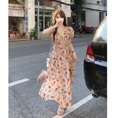 taobao agent Summer shiffon retro dress, plus size, V-neckline, fitted, flowered