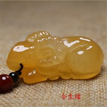 Natural jade pendant Yunnan Huanglong Jade three-dimensional carving 12 Zodiac Sheep pendant Ruyi Topaz necklace pendant