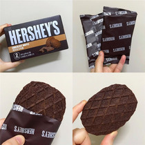 South Korea imported snack good time HERSHEYS thick chocolate waffle muffin crunchy cookie crunchy casual