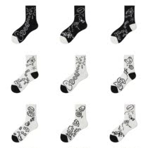 Mr. Xu three pairs of couples ins trend autumn and winter street sports Wild tube illustration cotton socks