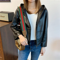 Clearance welfare high-end D brand Australian imported first layer snow sheepskin hooded jacket womens short autumn and winter