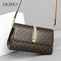 Crossbody bag women 2021 new summer bag joker shoulder bag fashion temperament middle-aged mother-in-law bag small bag