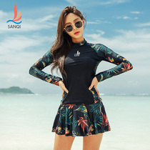 Sanqi long-sleeved swimsuit womens conservative split skirt thin belly cover sports Korean plus size hot spring swimming suit