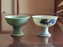Japan cha dao ju really Ge Hong Zhai made Celadon blue-and-white dragon gao zu glasses pair