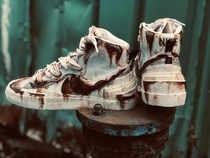 Sneakers custom DIY dimension metal wind rust shoes graffiti old rusty silent mourning Air Force AJ1