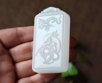 One day at a loss of a missing white jade Millard Buddhas brand white moisturizing old material pendants