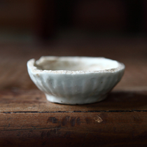Southern Song Dynasty Hutian kiln powder box remnants old porcelain Song Dynasty shadow blue glaze blue and white porcelain small powder box old porcelain