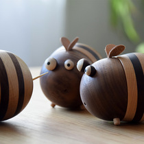 There is a bees toothpick box) Home use real wooden toothpick tube creative cute cute cute object decoration decoration jar