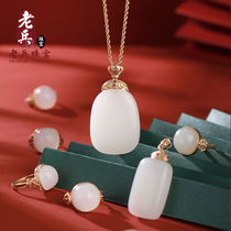 Veteran natural Hetian jade seed material Jasper sheep fat white jade stone Guanyin peace buckle mens and womens necklaces live special shot 7