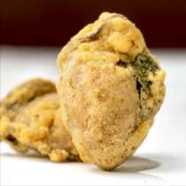 Net Red Shivering Voice Fast Hand Co-Style Casual Office Snacks Seafood Original Flavor crisp cooked food raw oysters dried ready-to-eat food