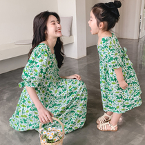 Parent-child dress Fashion foreign air Tong 2021 Charson Department Little Chrysanthemum Flowers Butterfly Knot Princess High-end Tandem Dress