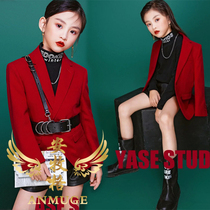 Photo studio girl model card catwalk fashion clothing performance personality big childrens catwalk fashion shooting childrens photography theme photo clothing