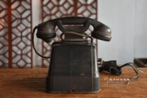 Nostalgic old objects old hand phones old things telephones telephone props decorative ornaments during the Cultural Revolution