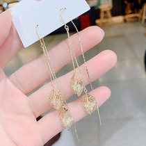 Korean Temperament Super Fairy Crystal Leaf Streaming Sueared Earrings 2021 New Wave Advanced Sensual Net Red Earrings