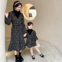  Korean parent-child autumn 2021 new floral dress female baby western style high neck mother and daughter autumn skirt