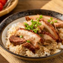 North Daihe River Red Burn Button Meat Canned Pork Heated Ready-to-eat Cooked Food Convenient For Lower Wine Vegetable Quick Food Meat Canned Food