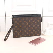 Retro Classic Printed Envelope Bag of Europe and America New mens hand grip Bag Tide Fashion Big 100 hitch to take the bag