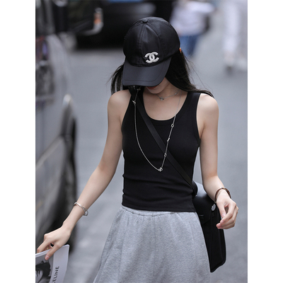taobao agent Knitted vest, spring summer white top, lifting effect