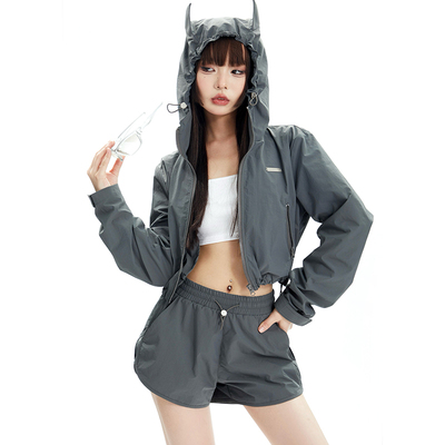 taobao agent Jacket with hood, waterproof shorts, fashionable set, American style, UV protection, high waist