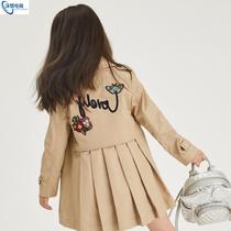 Top coat coat little girl girl girl trench coat 2021 new foreign style British Children Fashion Spring Autumn embroidery