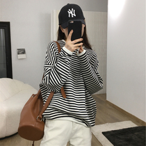 Sweater New 2021 round neck female spring and autumn thin design sense niche loose Korean oversize stripe top