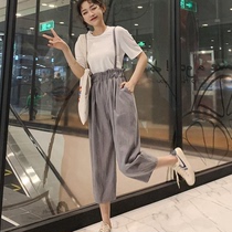 Seven-point bud bib suit womens summer 2021 new fashion suspenders short-sleeved knitted T-shirt womens two-piece set
