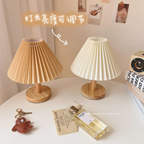 ins style Korean retro pleated lamp solid wood lamp holder vintage lamp bedroom B & B cafe decorative lamp