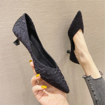 Single shoes women 2021 Spring and Autumn new low heel heel shallow pointed leather soft bottom fashion versatile small heel womens shoes