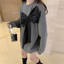 2021 New chic early autumn sweet spicy French super good-looking top lazy slim design sense long sleeve sweater womens clothing