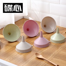 Kitchen plastic brand new oil funnel small household oil spill pouring liquid split funnel beater wine