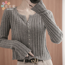 Fashion Pit Strips Slim long sleeves knit cardiovert women 2022 New temperament to be slim and short outside wearing blouses