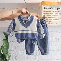 Childrens clothing boys autumn suit mens baby Foreign sweaters vest children Korean leisure spring and autumn three sets tide