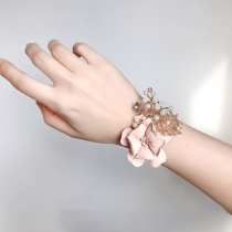 Wrist flower newcomer wedding bride bridesmaid sister group pink lace ins small fresh hand flower show bracelet flower