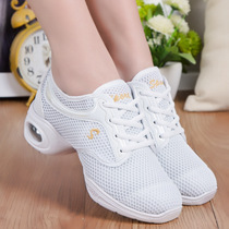 Spring and summer new dance shoes women's square dance shoes mesh soft bottom middle heel dance shoes sneakers 760 601