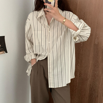 Early autumn wear 2021 New stacked vertical striped shirt female design sense niche long sleeve jacket loose shirt