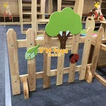 Kindergarten solid wood corner fence Childrens game solid wood isolation fence Oak classroom wooden cartoon fence