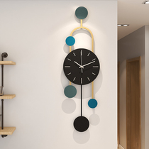 Light luxury living room wall clock High-grade modern home decoration hanging watch atmospheric swing fashion new silent Nordic watch