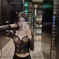 2021 spring new French fashion white lace base shirt with V-neck jacket foreign style small shirt Women