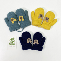 Baby gloves winter 1-2 years old baby male and female child bag finger plus velvet inner warm knitted 3-year-old childrens gloves