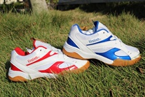 New professional childrens table tennis shoes for boys and girls for competition training with non-slip breathable cattle tendon bottom sneakers