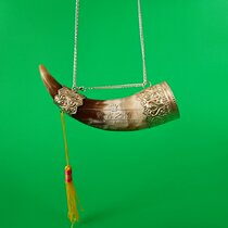 True cow horn toast Cup horned Alliance Cup props Mongolian Inner Mongolia craft travel commemorative gift