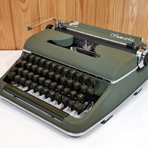 OlympiaSM-31955 German craft retro mechanical English typewriter typewriter can type antique collection