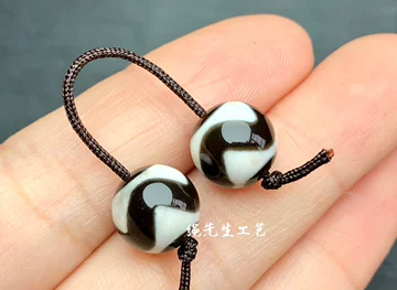 虎牙天珠 虎牙天珠】极品天珠，最好的材质，最好的颜色。品相极佳！尺寸8